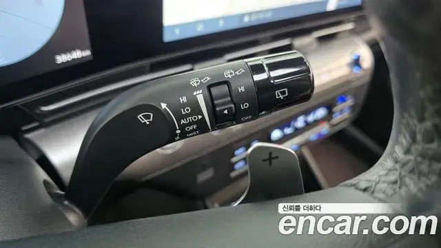 Hyundai Kona 2023 — Фото 17/20