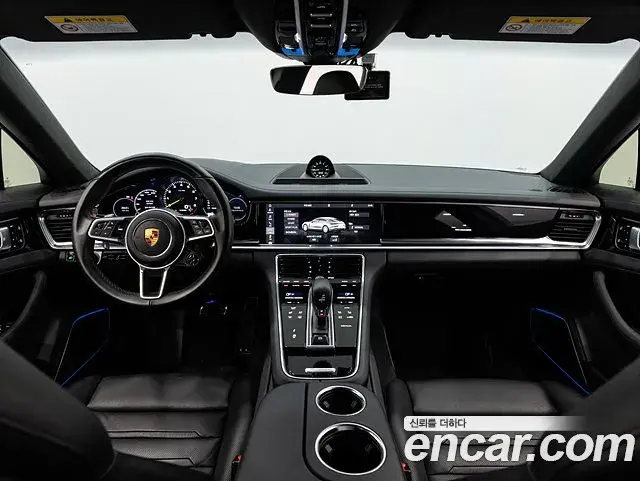 Porsche Panamera 2019 — Фото 9/19