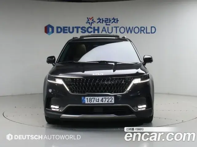 Kia Carnival 2021 — Photo 9/20
