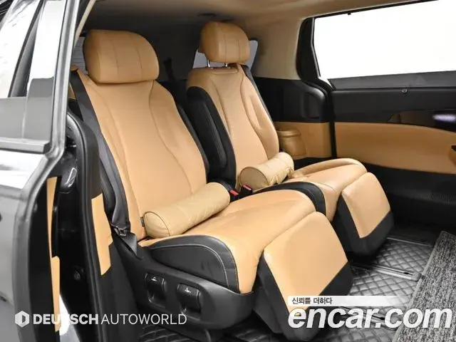 Kia Carnival 2021 — Photo 12/20