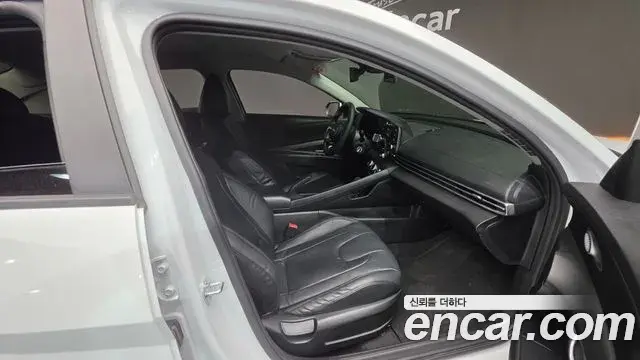 Hyundai Avante 2020 — Фото 10/20