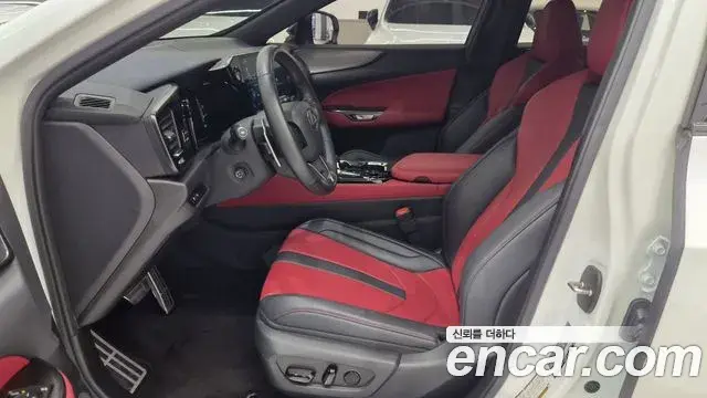 Lexus NX450h+ 2025 — Photo 12/20