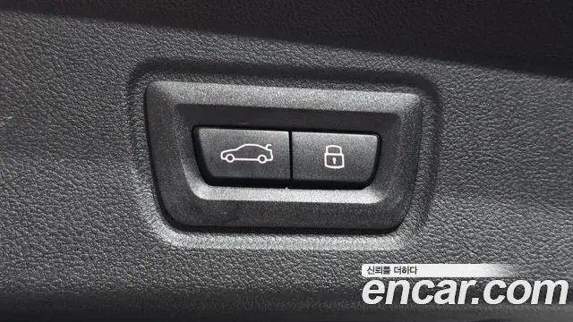 BMW 4 Series 2025 — Photo 18/20