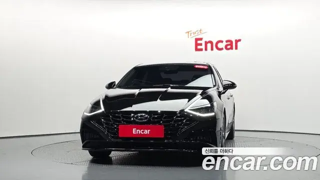 Hyundai Sonata 2022 — ფოტო 3/20