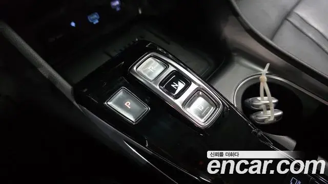 Hyundai Sonata 2022 — ფოტო 9/20