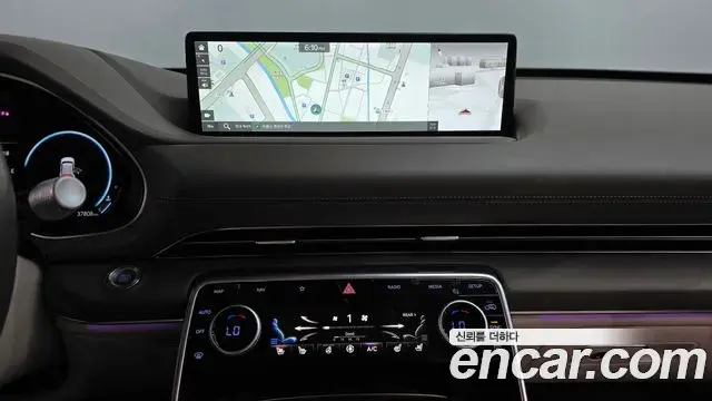 Genesis GV80 2023 — Photo 14/20