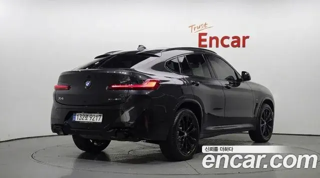 BMW X4 2025 — Photo 2/20