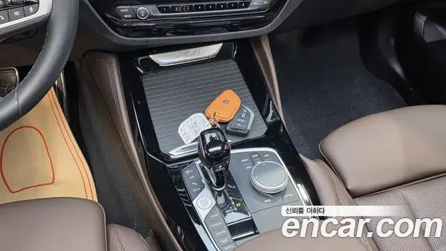 BMW X4 2025 — Photo 9/20