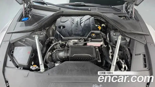 Genesis Electrified G80 2021 — Photo 6/20
