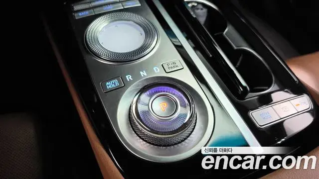 Genesis Electrified G80 2021 — Photo 9/20
