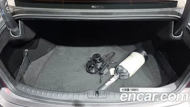 Genesis Electrified G80 2021 — Photo 18/20