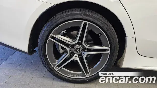 Mercedes-Benz CLS-Class 2023 — Фото 5/20