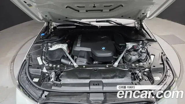 BMW 5 Series 2025 — Photo 6/20