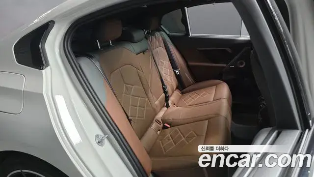 BMW 5 Series 2025 — Photo 11/20
