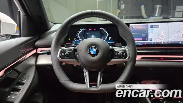 BMW 5 Series 2025 — Photo 13/20