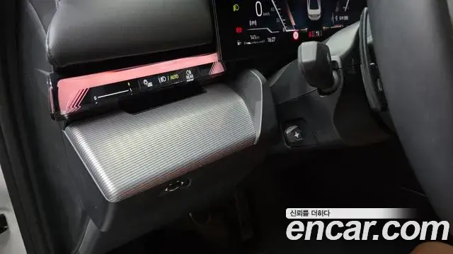 BMW 5 Series 2025 — Photo 17/20