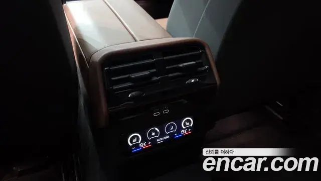 BMW 5 Series 2025 — Photo 19/20