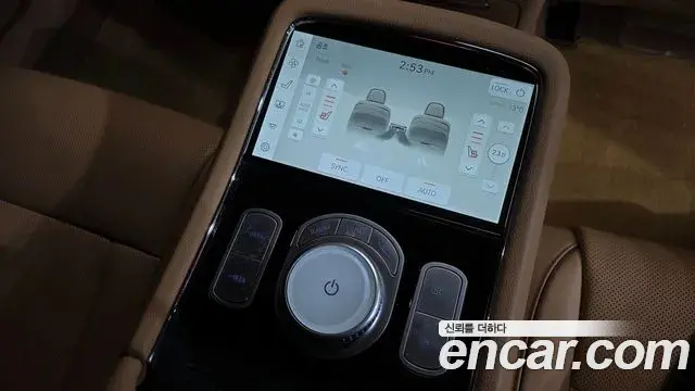Genesis G90 2024 — Photo 18/20