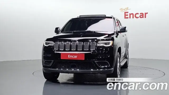 Jeep Grand Cherokee 2019 — Photo 3/20
