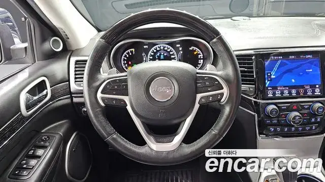 Jeep Grand Cherokee 2019 — Photo 13/20