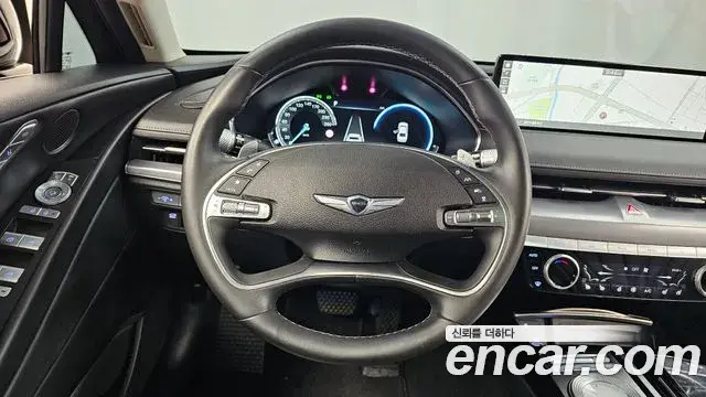 Genesis Electrified G80 2022 — Photo 13/20