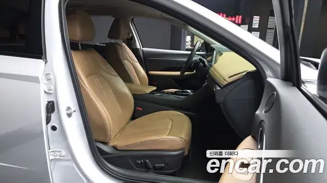 Hyundai Sonata 2019 — Photo 11/20