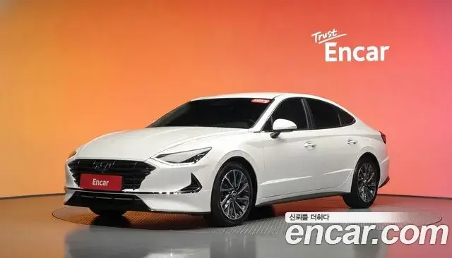 Hyundai Sonata 2019 — Photo 1/20