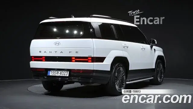 Hyundai Santa Fe 2024 — Photo 2/20