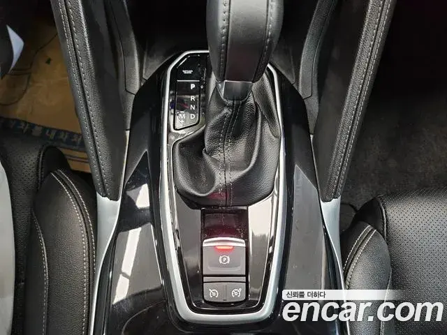 Renault Samsung QM6 2021 — ფოტო 19/20