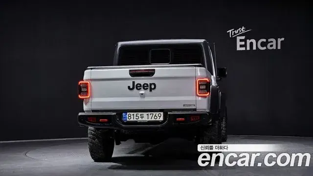 Jeep Gladiator 2021 — Фото 4/20
