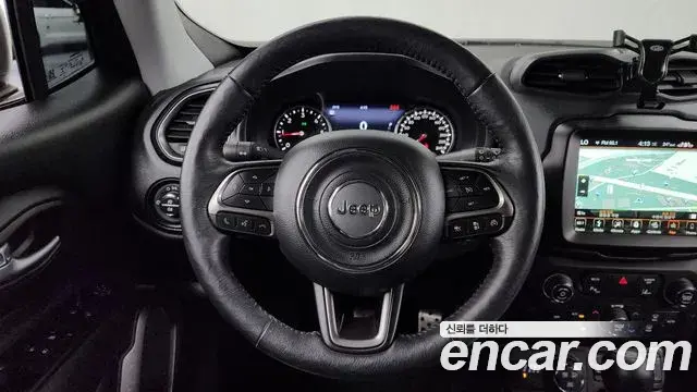 Jeep Renegade 2019 — Photo 15/20