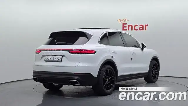 Porsche Cayenne 2019 — Фото 2/20