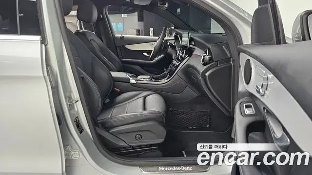 Mercedes-Benz GLC-Class 2020 — Şəkil 19/20