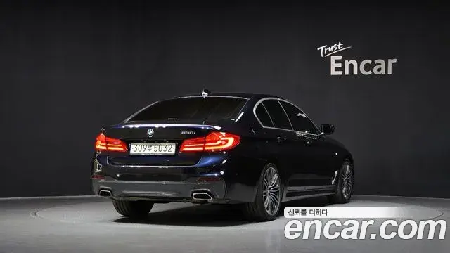 BMW 5 Series 2020 — Photo 1/20