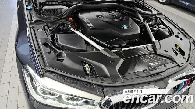 BMW 5 Series 2020 — Photo 20/20