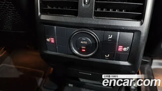 Mercedes-Benz GLE-Class 2018 — ფოტო 15/20