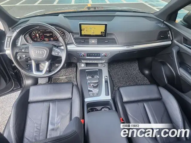 Audi Q5 2020 — Photo 5/20