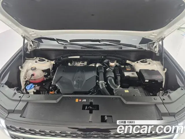 Hyundai Santa Fe 2023 — Photo 5/20