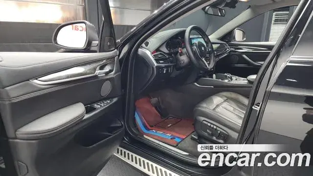 BMW X6 2018 — Photo 15/20