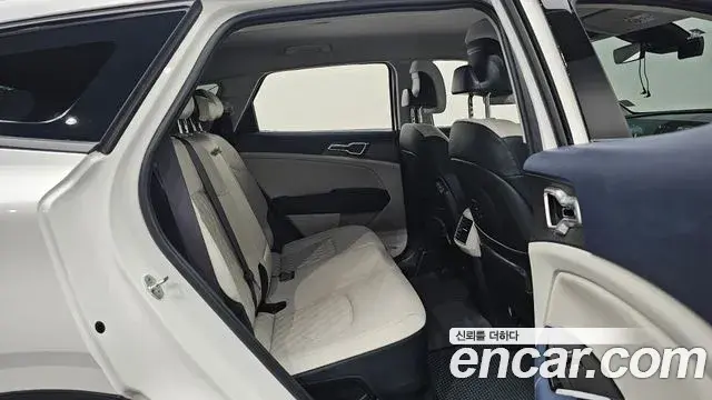 Kia Sportage 2021 — Photo 10/20