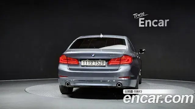 BMW 5 Series 2019 — Şəkil 4/20
