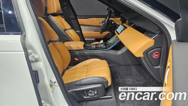 Land Rover Range Rover Velar 2022 — Şəkil 18/20