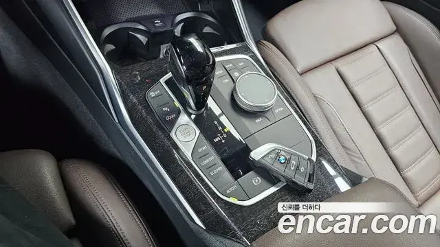 BMW 3 Series 2022 — Şəkil 13/20