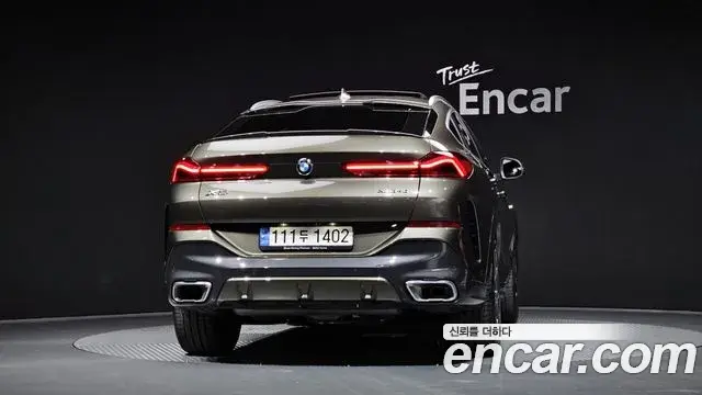 BMW X6 2022 — ფოტო 7/20