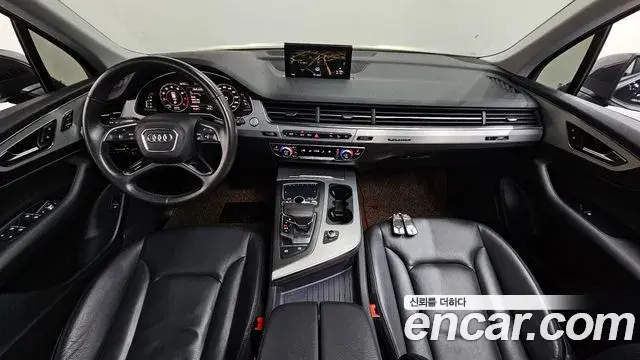 Audi Q7 2019 — Photo 12/20