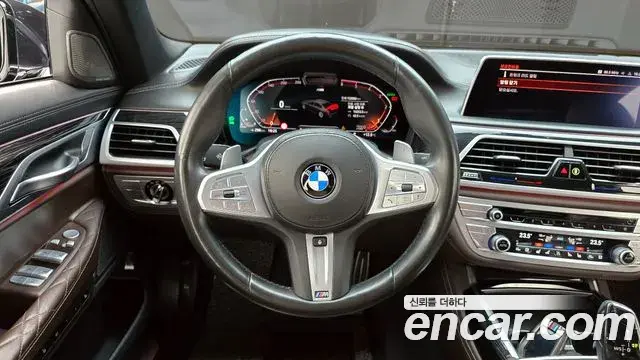 BMW 7 Series 2019 — ფოტო 7/20