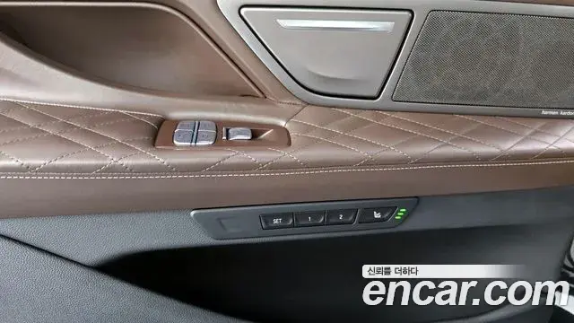 BMW 7 Series 2019 — ფოტო 3/20
