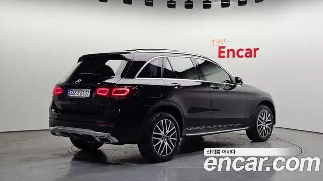 Mercedes-Benz GLC-Class 2020 — Photo 14/20