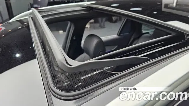 Mercedes-Benz GLC-Class 2020 — Photo 7/20