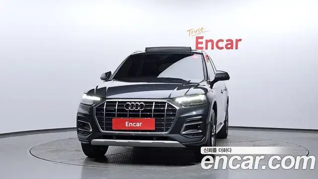 Audi Q5 2022 — ფოტო 18/20